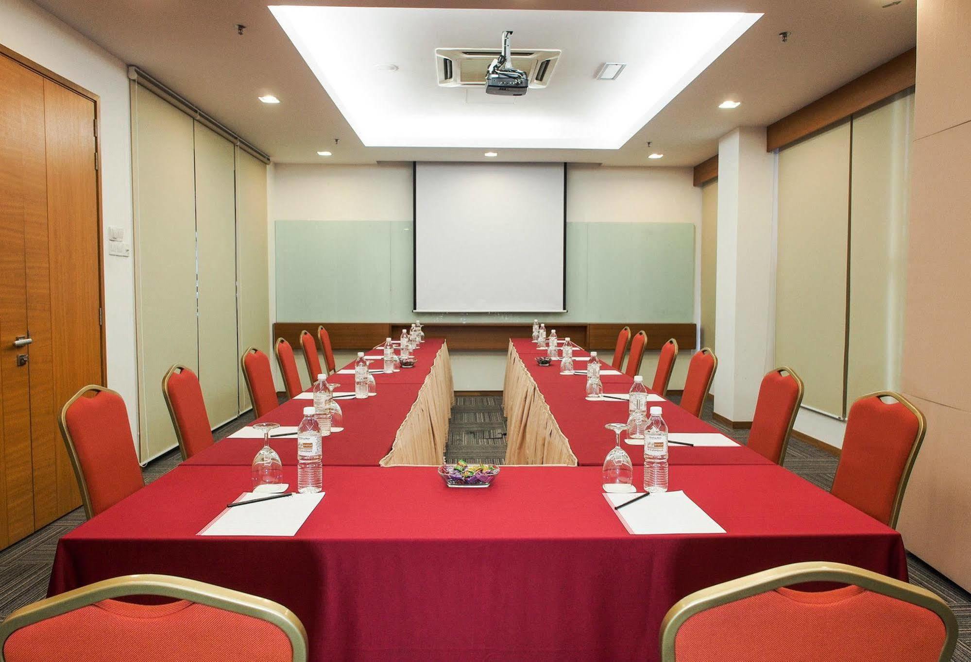 Hotel Primera Suite Cyberjaya Exteriör bild