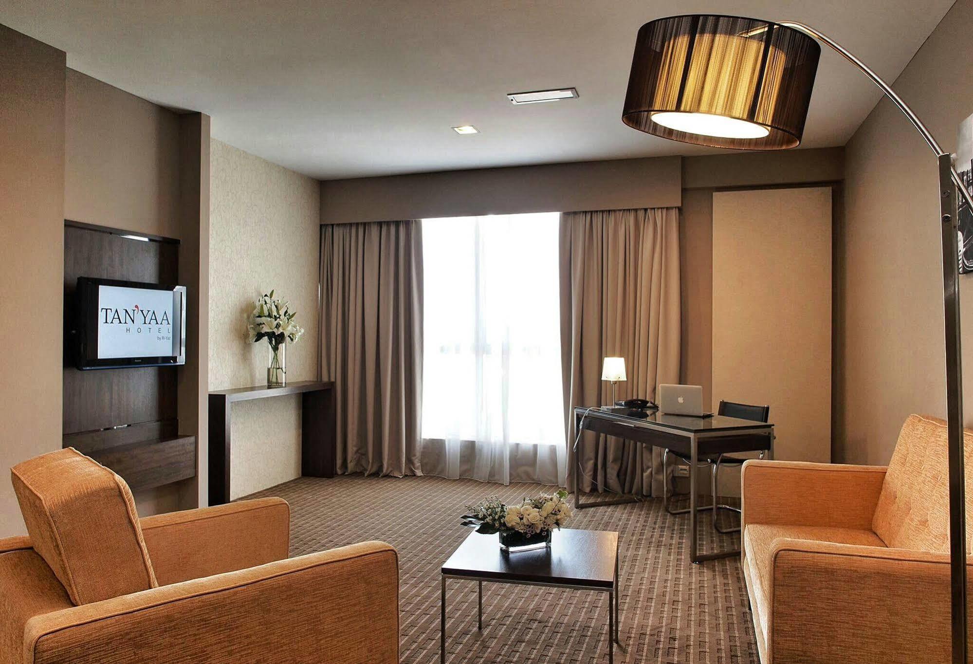 Hotel Primera Suite Cyberjaya Exteriör bild