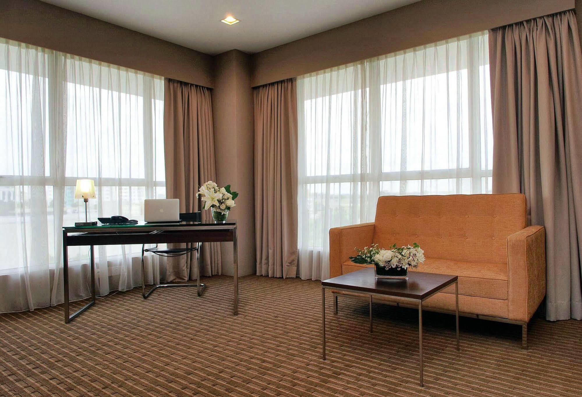 Hotel Primera Suite Cyberjaya Exteriör bild